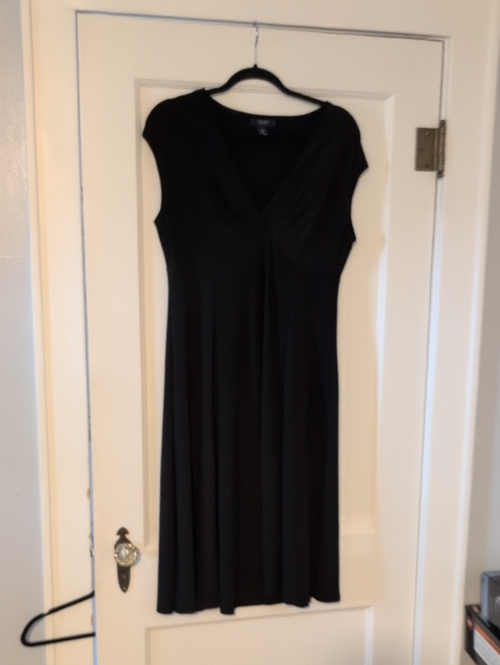 Chaps Black Midi V-Neck Cap Sleeve Dress